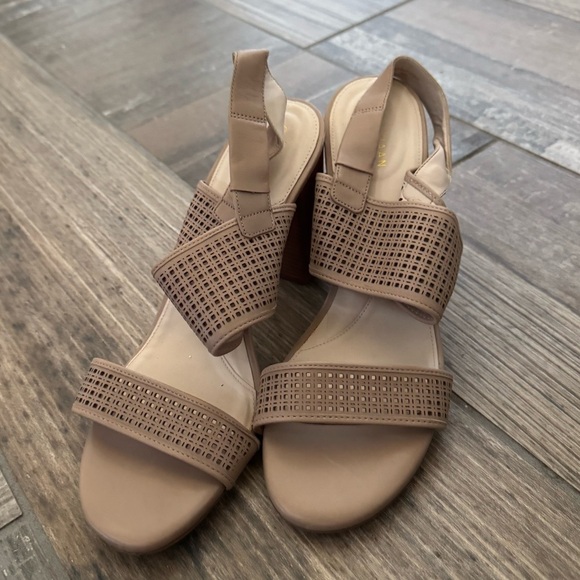 Cole Haan Leather Kim City Slingback Block Heel Sandal size 10 - Picture 2 of 9